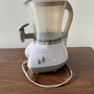 Back to Basics Cocoa-Latte Hot Chocolate Maker 32oz Electric Frother White Tan